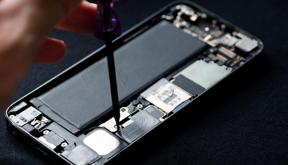 Samsung repair kits for smartphones and laptops